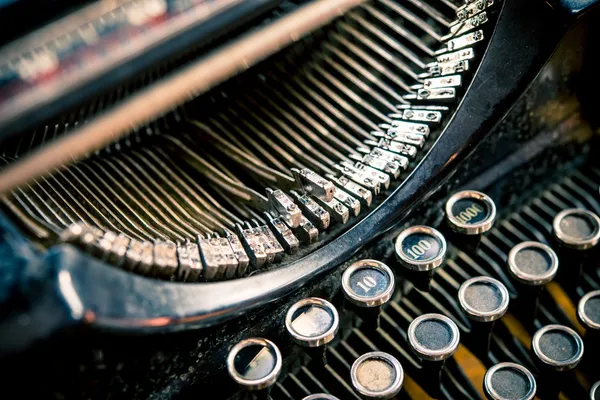 Typen von Oldtimer-Schreibmaschinen — Stockfoto