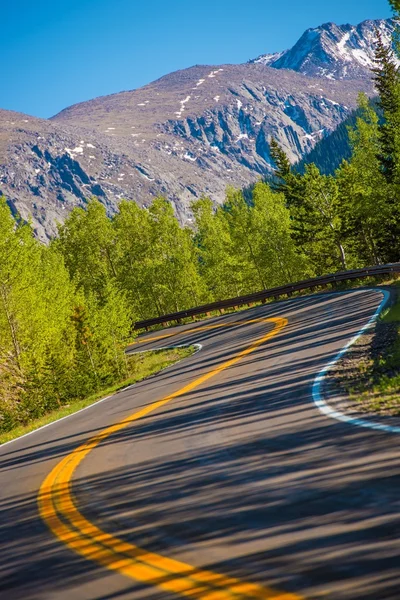 Gekrümmte Colorado-Bergstraße — Stockfoto