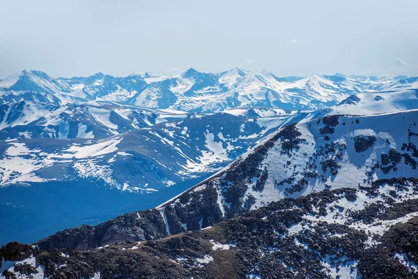 Våren bergskedja — Stockfoto