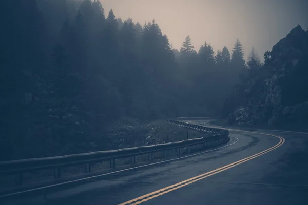 Foggy Mountain Road — Stock Photo, Image