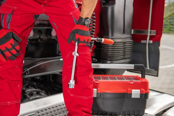 Automotive Mechanic Large Wrench Standing Semi Truck Tractor Lower Body — Stock Photo, Image