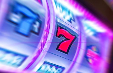 Zoom Blur 'la Slot Machine Lucky Spin Kavramsal Fotoğraf. Las Vegas Kumar Modern Kumar Makineleri. Eğlence Endüstrisi TemasıName.