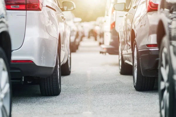 Aparcamiento Público Lleno Coches Planta Baja Primer Plano Concepto Automoción —  Fotos de Stock