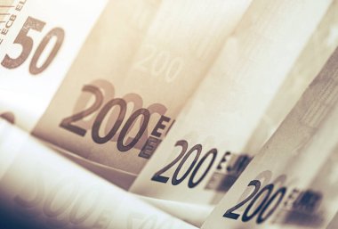 İki Yüz Euro Konsept İşletme ve Finansal Özgeçmiş. Avrupa Birliği Para Birimi Nakit Para.