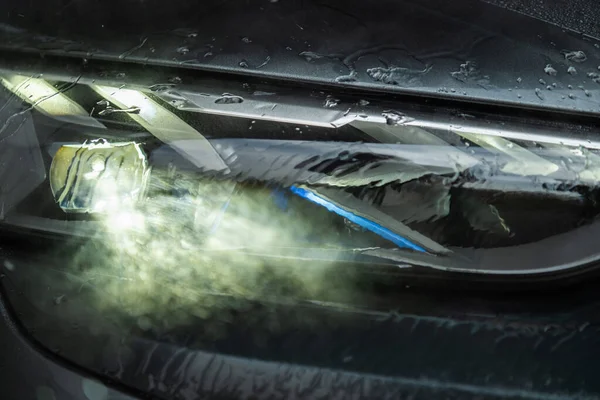 Světlomety Led Laseru Pro Dobrou Viditelnost Deštivých Podmínkách Moderní Automobilové — Stock fotografie