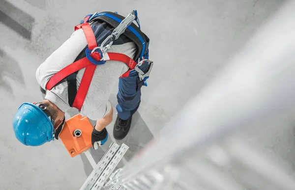 Elementos Contrapesos Andamios Profesionales Instalados Por Trabajador Vista Superior Tema — Foto de Stock