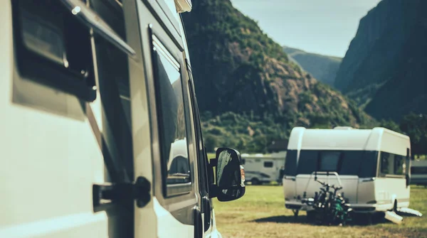 Class Recreational Vehicle Camper Van Modern Travel Trailer Background Staying — Fotografia de Stock