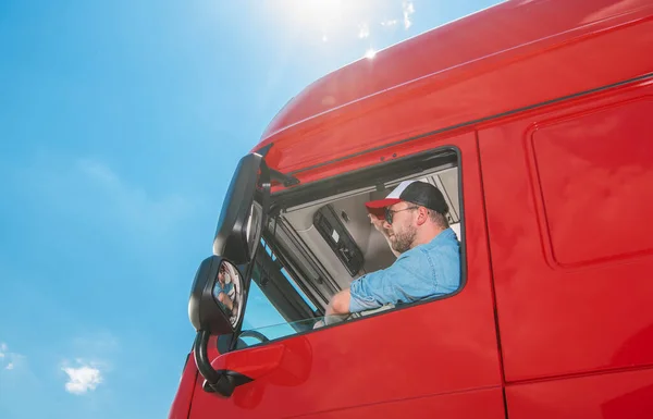 Truck Driver Blue Shirt Baseball Cap Sitting His Huge Reg — 스톡 사진