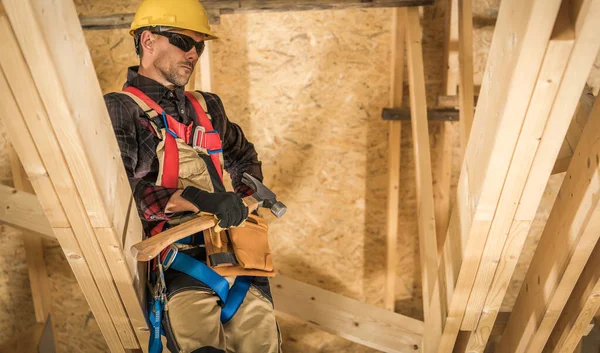 Caucasian Middle Aged Builder Yellow Helmet Work Uniform Safety Harness — Stockfoto