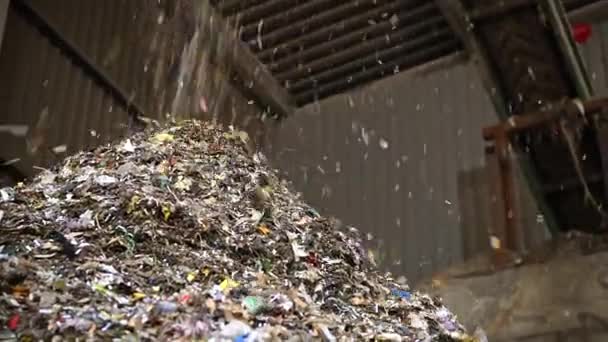 Waste Garbage Crushed Trash Moved Conveyor Sorting Pile Recycling Plant — Video Stock