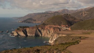 Güney Kaliforniya Sahili Sahil Hattı Hava Fotoğrafı. Cambria, Amerika Birleşik Devletleri. 