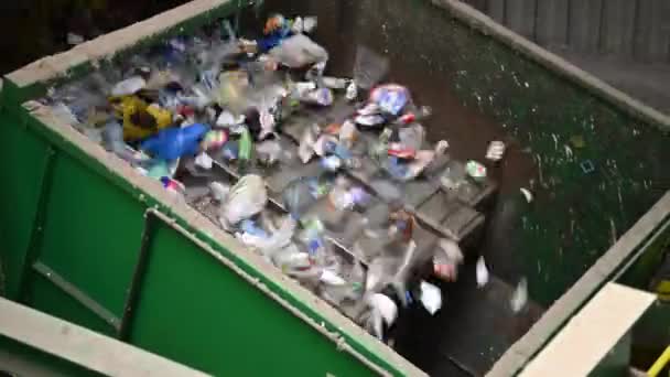 Afvalsorteerinstallatie Beheerders Transportbanden — Stockvideo