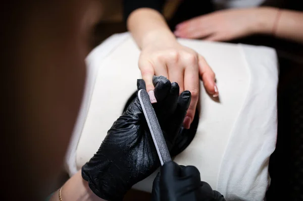 Manicure Pielęgnacja Paznokci Salonie Piękności — Zdjęcie stockowe