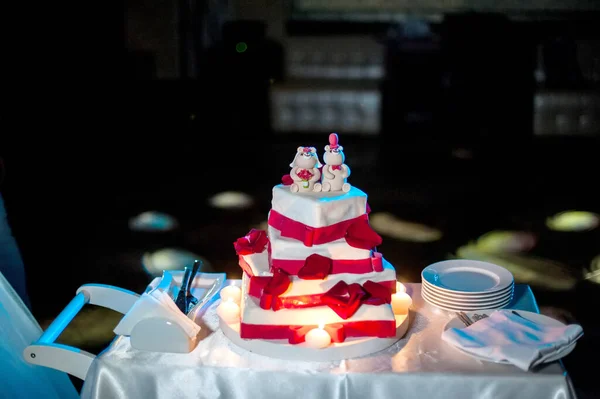 Red White Wedding Cake Bears — Stock Photo, Image