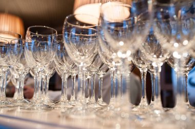 Güzel şampanya kadehleri. 