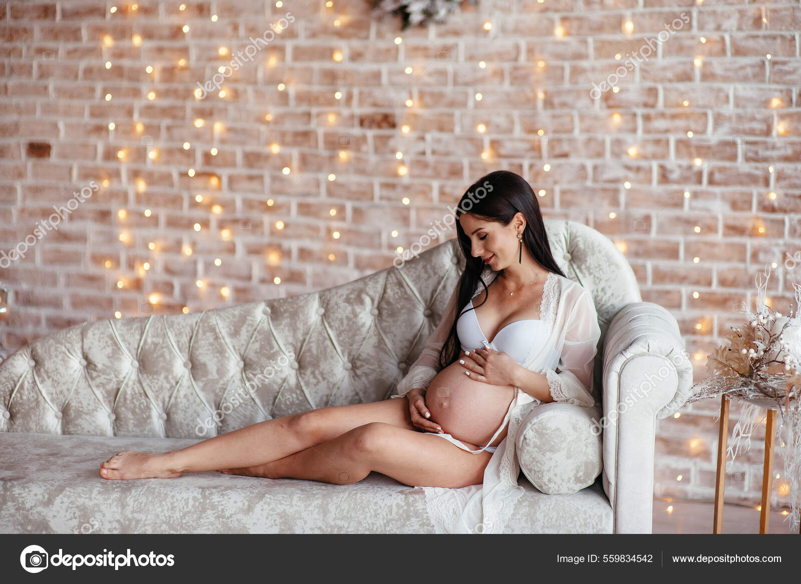 Belle Femme Enceinte Body Blanc Près Fenêtre Beauté Corps Féminin