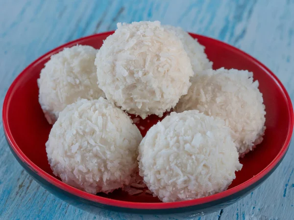 Sweet Coconut Spreaded Candyes Macro Shallow Depth Field — Foto Stock