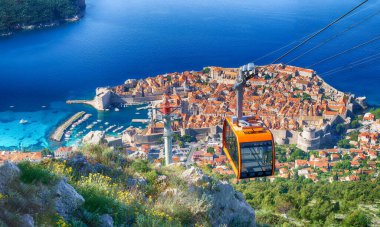 Dubrovnik teleferik, Hırvatistan 'ın Srd Dağı' ndan panoramik manzara