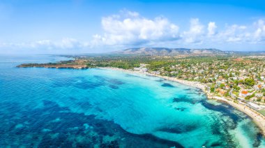 Fontane Bianche plajlı hava manzaralı, Sicilya adası, İtalya