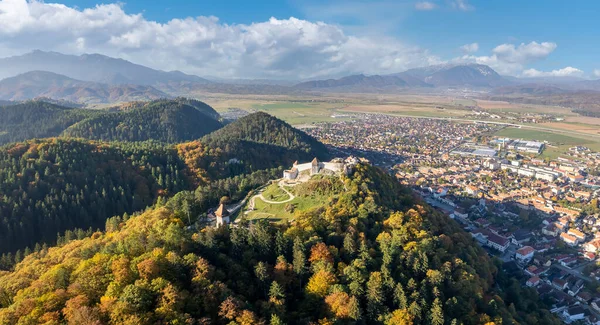 Paisagem Com Vista Aérea Cidade Rasnov Temporada Outono Brasov Transilvânia — Fotografia de Stock