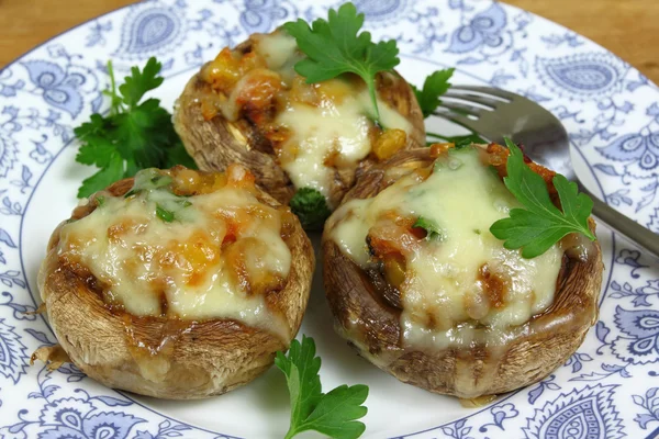 Champiñón relleno — Foto de Stock