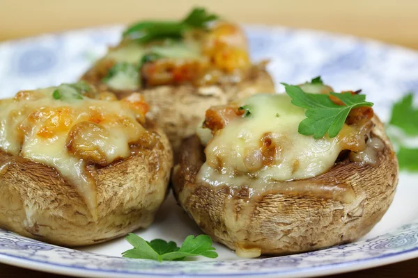 Champiñón relleno — Foto de Stock