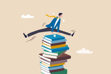 Eğitim ya da bilgi, kitap okumak ya da yeni beceri, bilgelik ya da zeka okumak kariyer fırsatı kavramı için, akıllı iş adamı yüksek kitap yığınının üzerinden atlıyor.