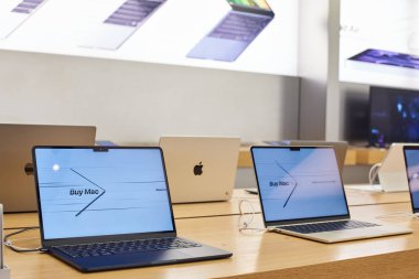 UK, Newcastle upon Tyne, 15 July 2022 - New macBook Air 2022. New macBook Air with M2 processor. Apple M2 Chip. MacBook in apple store. New Apple laptop. Store exposure.