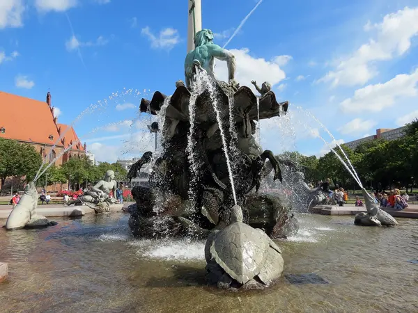 Brunnen — Stockfoto