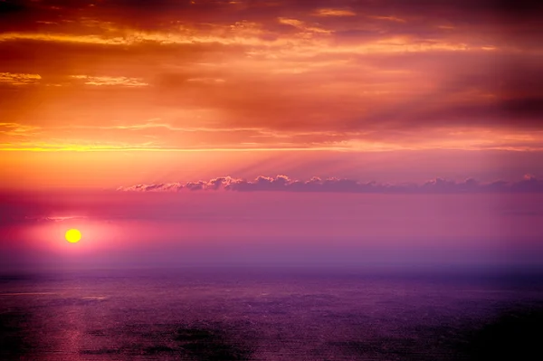 바다 위에 아름 다운 일출입니다. Hdr 이미지 — 스톡 사진