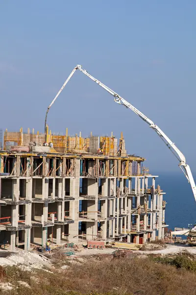 Construção de novas habitações de elite na costa marítima — Fotografia de Stock