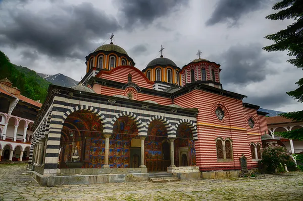 Рильський Monastery.The найбільший православний монастир у Bulgaria.Hdr зображення — стокове фото