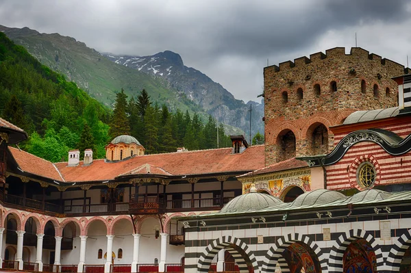 Bulgaria.hdr 画像でリラ monastery.the 最も大きい正教会修道院 — ストック写真