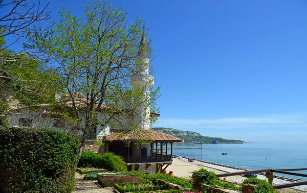 Residência da rainha romena junto ao mar negro em Balchik, Bulgária — Fotografia de Stock