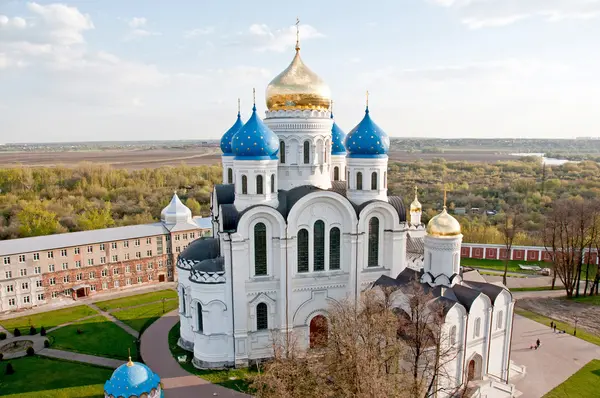 Великие монастыри России. Угреша — стоковое фото