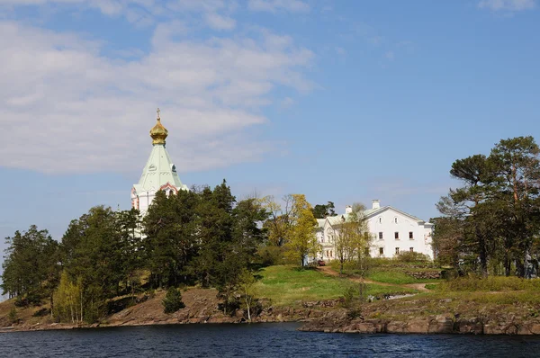 Øen Valaam. Udsigt over Saint Nicholas Skete - Stock-foto