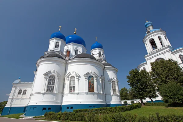 Grote kloosters van Rusland. bogolubovo — Stockfoto