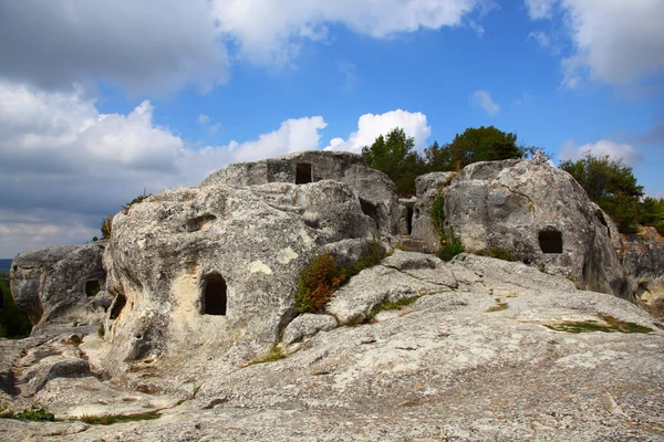 Crimea. Una ciudad cueva misteriosa y hermosa —  Fotos de Stock