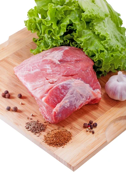 Carne fresca cruda y especias — Foto de Stock