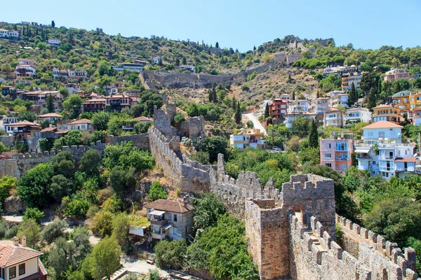 Türkiye. Alanya'da Osmanlı kalesi kalıntıları — Stok fotoğraf