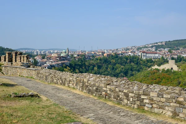 Vista da cidade velha Veliko Tarnovo na Bulgária — Fotografia de Stock