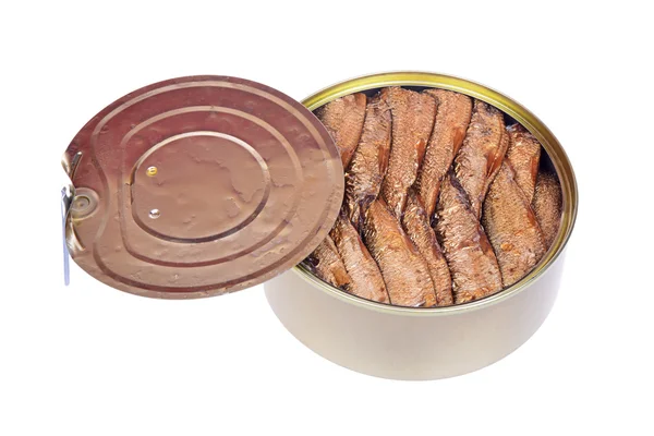 白い背景の上のオープンのブリキ缶でオリーブ オイルと魚の燻製 — ストック写真