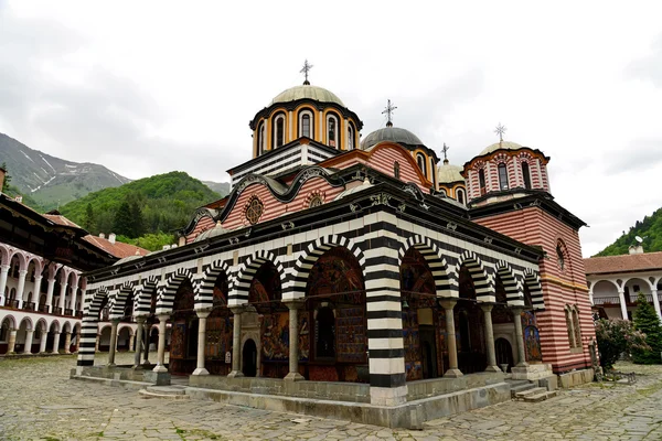 Rila Monastery.O maior mosteiro ortodoxo da Bulgária — Fotografia de Stock