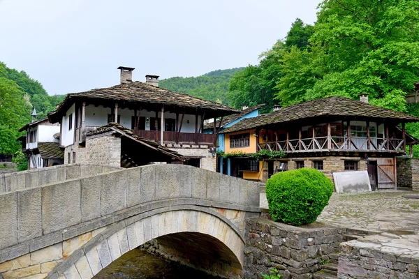 Houses in the ethnographic village Etar in Gabrovo, Bulgaria — Stock Photo, Image