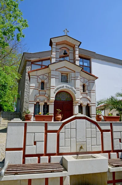 Antigua iglesia en la antigua ciudad de Sozopol en Bulgaria — Foto de Stock