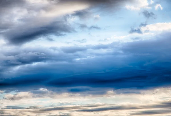 Colorful sky with clouds background. HDR image — Stock Photo, Image