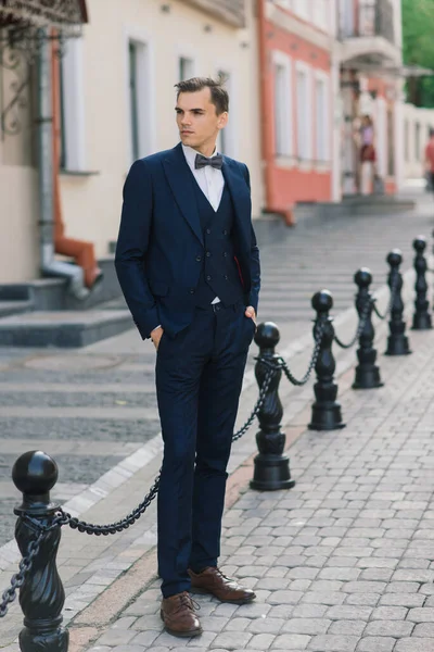 Portrait Attractive Young Businessman Urban Background Wearing Suit Necktie — Stock Photo, Image