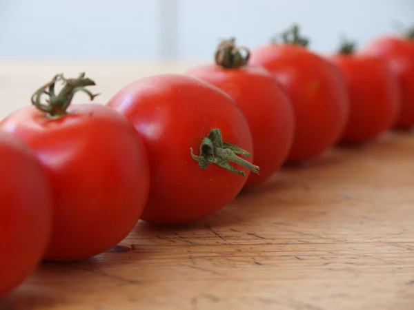 Rij van tomaten 129 — Stockfoto