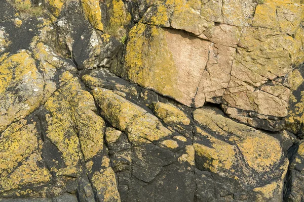 Formación de rocas cerca de la abadía del Mont Saint Michel — Foto de Stock