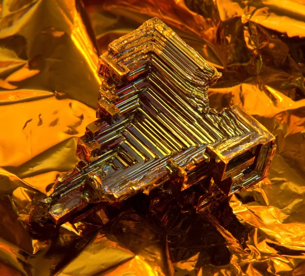 Bismuth crystal — Stock Photo, Image